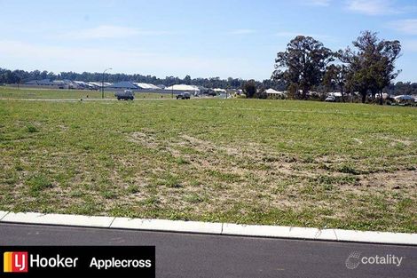 Property photo of 43 Wuraming Bend Dalyellup WA 6230