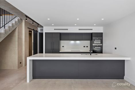 Property photo of 2/31 Whynot Street West End QLD 4101