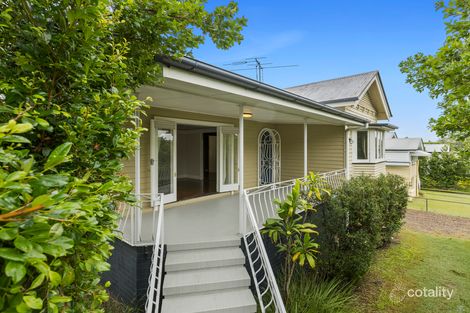 Property photo of 109 Bowman Parade Bardon QLD 4065