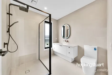 Property photo of 1/2 Observation Way Roxburgh Park VIC 3064