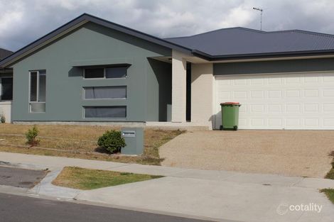 4 Goldfinch St, Redbank Plains, QLD 4301