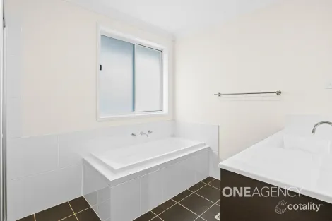 Property photo of 16 Albion Street Sanctuary Point NSW 2540