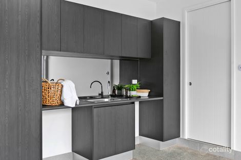 Property photo of 87 Russell Street Edge Hill QLD 4870