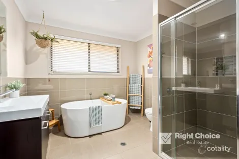 Property photo of 34 Terragong Street Tullimbar NSW 2527