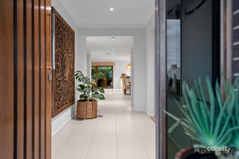 Property photo of 4 Grant Parade Officer VIC 3809