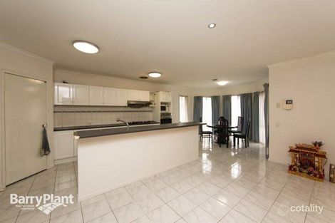 Property photo of 26 Fenton Court Keysborough VIC 3173