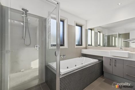 Property photo of 360 Anthony Rolfe Avenue Harrison ACT 2914