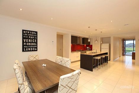 Property photo of 10 Waiben Crescent Point Cook VIC 3030