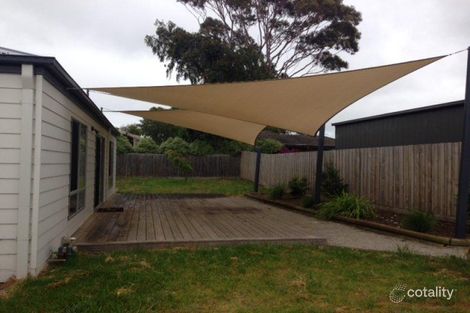 Property photo of 64 Bayview Avenue Rosebud VIC 3939