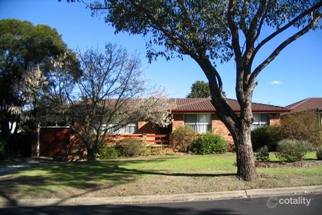 4 Hume Cres, Werrington County, NSW 2747