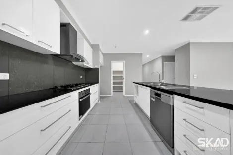 Property photo of 47 Herlitz Drive Epping VIC 3076