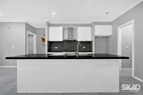 Property photo of 47 Herlitz Drive Epping VIC 3076