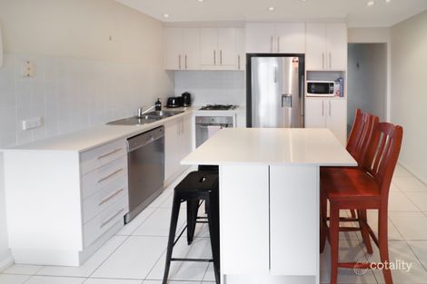 Property photo of 2/6 Adams Street Queanbeyan West NSW 2620