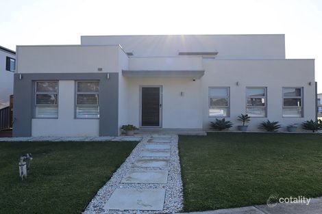 8 Walan Pl, Bonnyrigg, NSW 2177