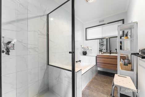 Property photo of 9 Wallaby Avenue Kangaroo Flat VIC 3555