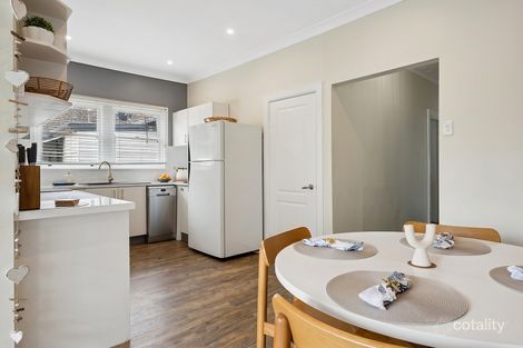 Property photo of 19 Allenby Road Orange NSW 2800