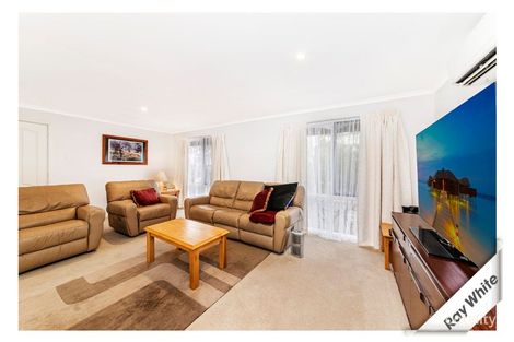 Property photo of 6 Hirst Place Giralang ACT 2617