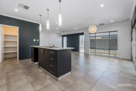 Property photo of 4 Hamsterley Way Hilbert WA 6112
