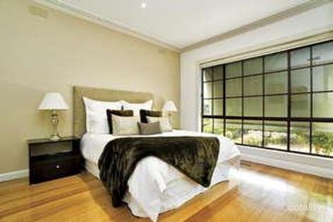 Property photo of 2 Johnson Street Avondale Heights VIC 3034