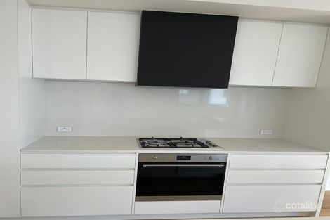 Property photo of 1 Auburn Walk Burwood East VIC 3151