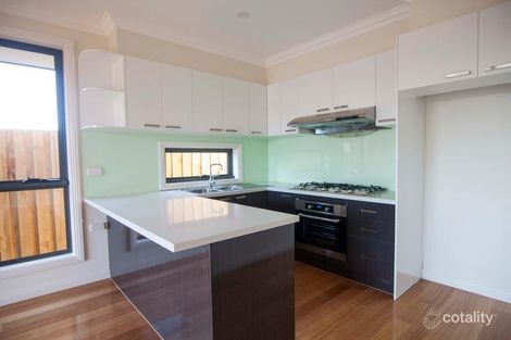 Property photo of 2/5 Walmer Street Ringwood VIC 3134