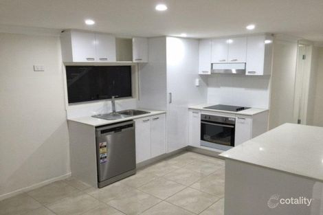 Property photo of 37 Saint Johns Way Boronia Heights QLD 4124