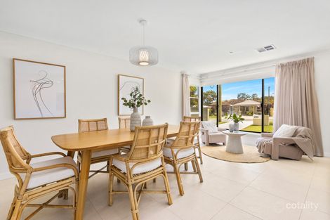 Property photo of 33 McLintock Way Karrinyup WA 6018