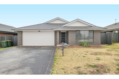 Property photo of 8 Knight Street Elderslie NSW 2570