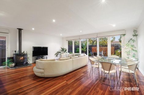 Property photo of 31 Fitzgibbon Crescent Caulfield North VIC 3161