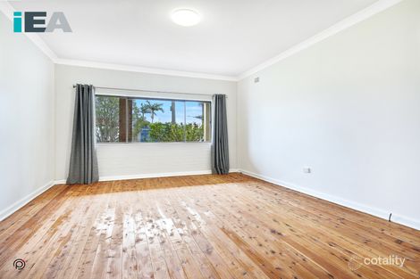 Property photo of 8 Joan Avenue Warilla NSW 2528