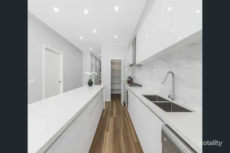 Property photo of 96B Windella Crescent Glen Waverley VIC 3150