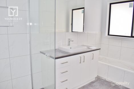 Property photo of 66 Pell Crescent Mooroopna VIC 3629