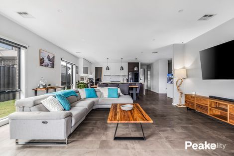 Property photo of 3 Kershope View Clyde North VIC 3978