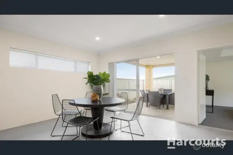 Property photo of 11 Tempranillo Rise Hocking WA 6065