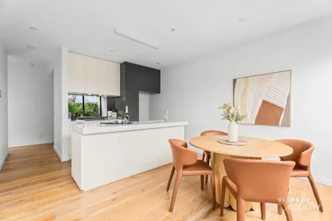 Property photo of 4/160 Williamsons Road Doncaster VIC 3108