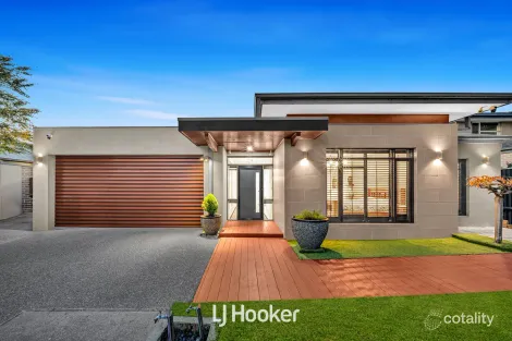 4 Nature Cct, Cranbourne North, VIC 3977