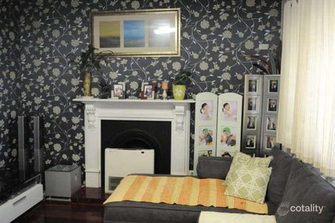 Property photo of 10 Crellin Way Cloverdale WA 6105