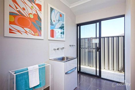 Property photo of 15 Lotus Drive Maddington WA 6109