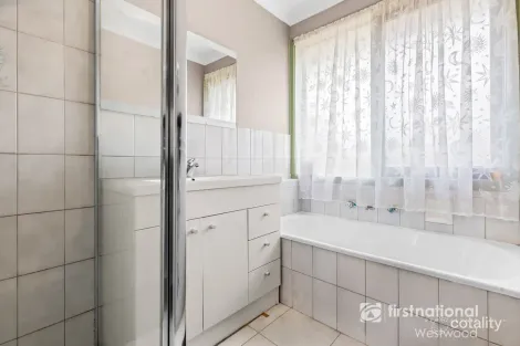 Property photo of 14 Wallara Road Werribee VIC 3030