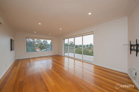 Property photo of 16 Queens Court Berwick VIC 3806