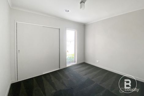 Property photo of 20 Opal Street Alfredton VIC 3350