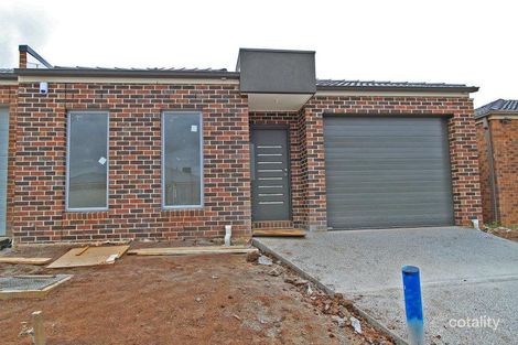 2/1 The Embankment, Kurunjang, VIC 3337