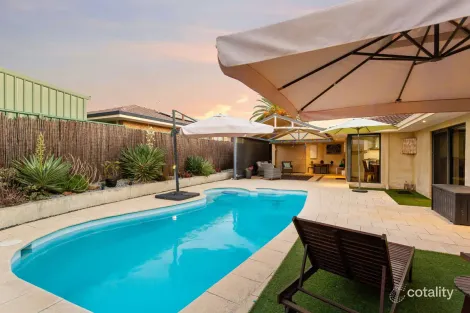 Property photo of 17 Buckhaven Court Kingsley WA 6026