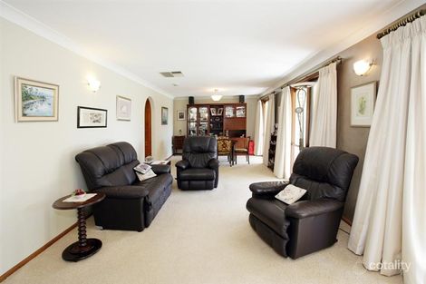 Property photo of 30 Patamba Street Kooringal NSW 2650