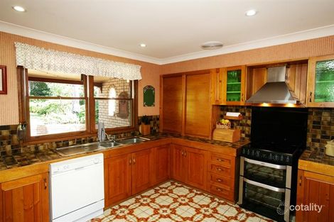 Property photo of 30 Patamba Street Kooringal NSW 2650