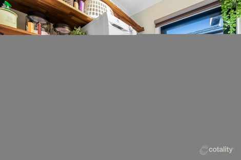 Property photo of 20 Dargle Way Clyde North VIC 3978