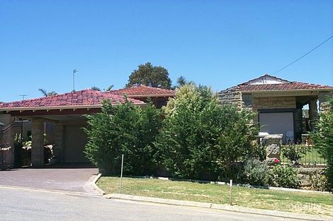 Property photo of 4 Phillips Place Karrinyup WA 6018