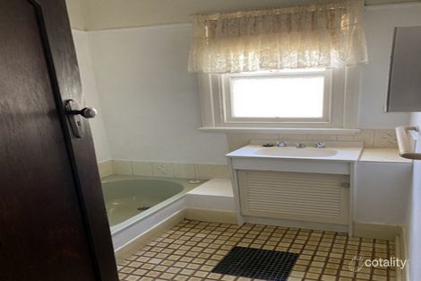 Property photo of 96 Rowan Street Bendigo VIC 3550