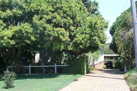 7 Bonneville St, Holland Park West, QLD 4121