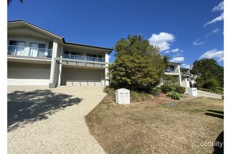 2/4 Joshua Pl, Oxenford, QLD 4210